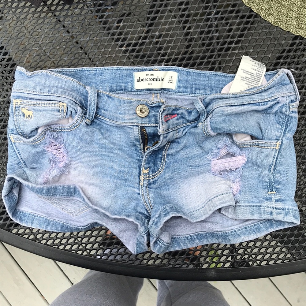 ABERCROMBIE KIDS SHORTS